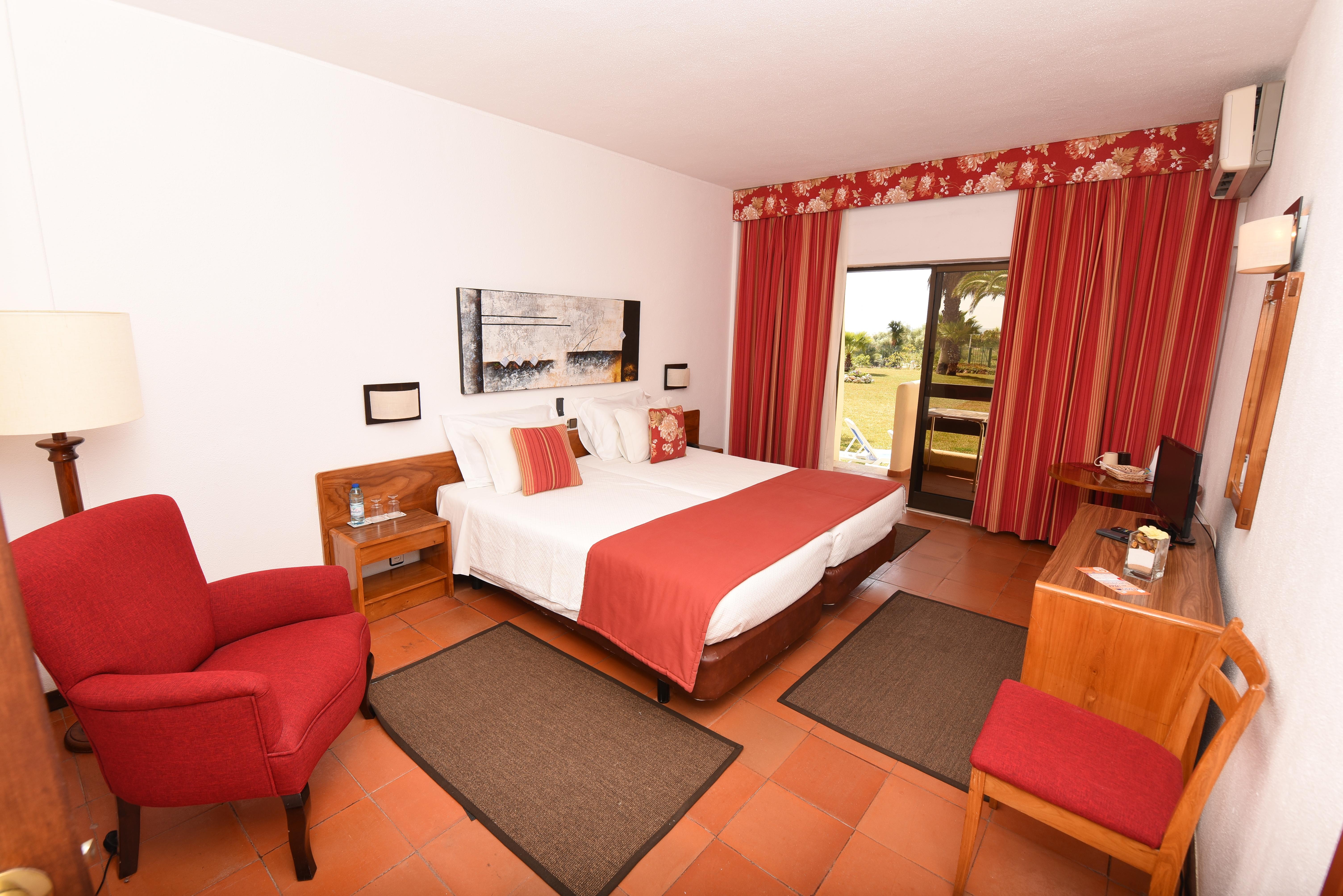 Praia Da Lota Resort - Beachfront Hotel Manta Rota Exteriér fotografie