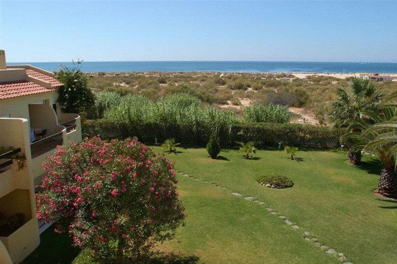 Praia Da Lota Resort - Beachfront Hotel Manta Rota Exteriér fotografie